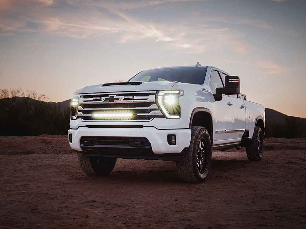 Kit Calandre Chevrolet Silverado 2500/3500 High Country (2024+) avec Linear-24 Elite LAZER LAMPS sur Xperts4x4 Accessoires 4x4 Off-Road