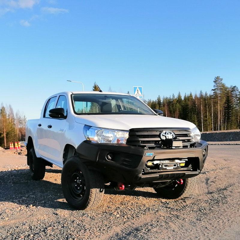 Pare-choc Toyota Hilux 2016-2020 - Stealthbar - Homologué EU sur Xperts4x4 Accessoires 4x4 Off-Road