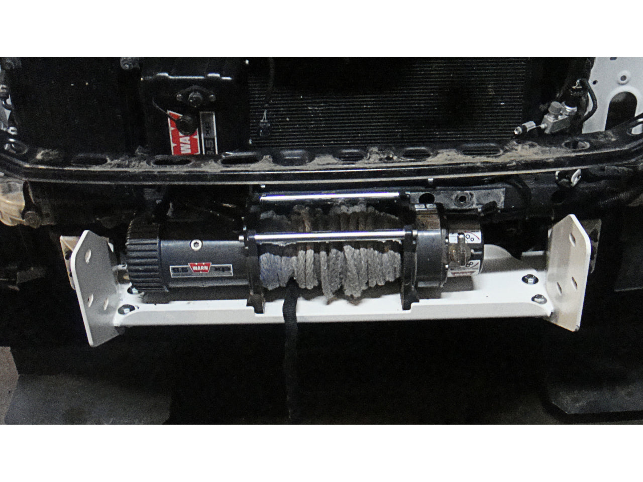Pare-chocs avant acier Toyota Land Cruiser VDJ200 N4-Offroad sur Xperts4x4 Accessoires 4x4 Off-Road
