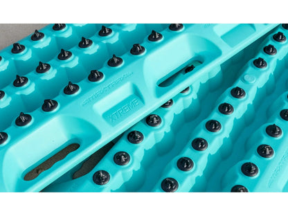 Plaques à Sable MAXTRAX XTREME 4x4 (paire) sur Xperts4x4 Accessoires 4x4 Off-Road