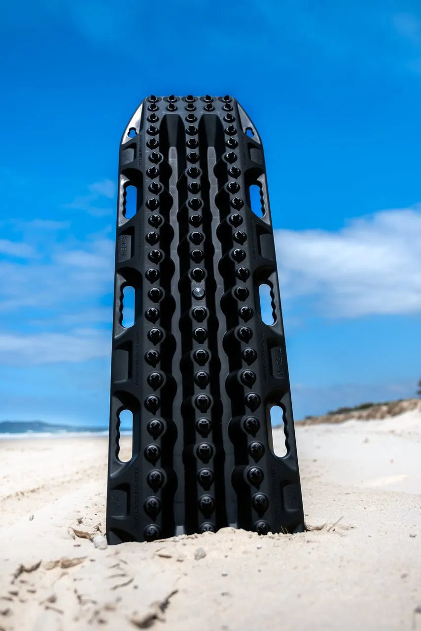 Plaques à Sable MAXTRAX XTREME 4x4 (paire) sur Xperts4x4 Accessoires 4x4 Off-Road