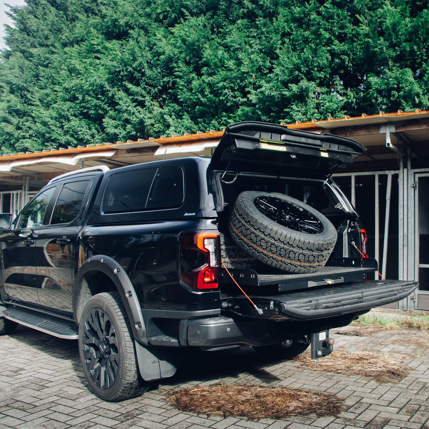 Plateau Coulissant RUUUD Isuzu D-Max 2020+ Space-Cab | Installation Sans Perçage sur Xperts4x4 Accessoires 4x4 Off-Road