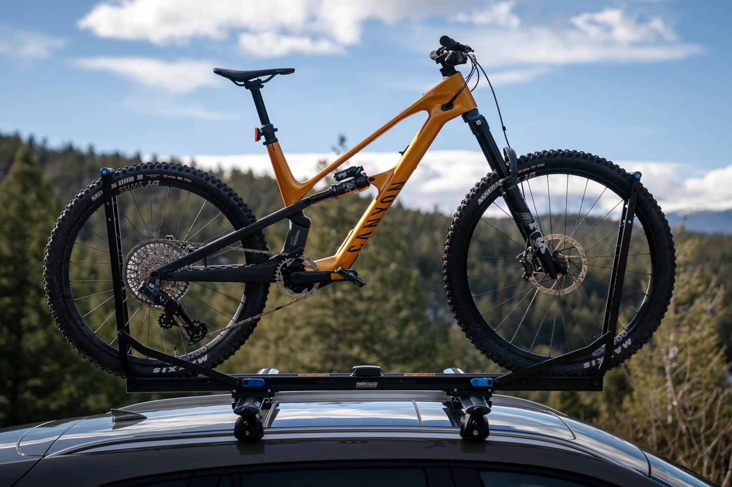 Porte vélo de toit Mach Ten ROCKY MOUNTS sur Xperts4x4 Accessoires 4x4 Off-Road