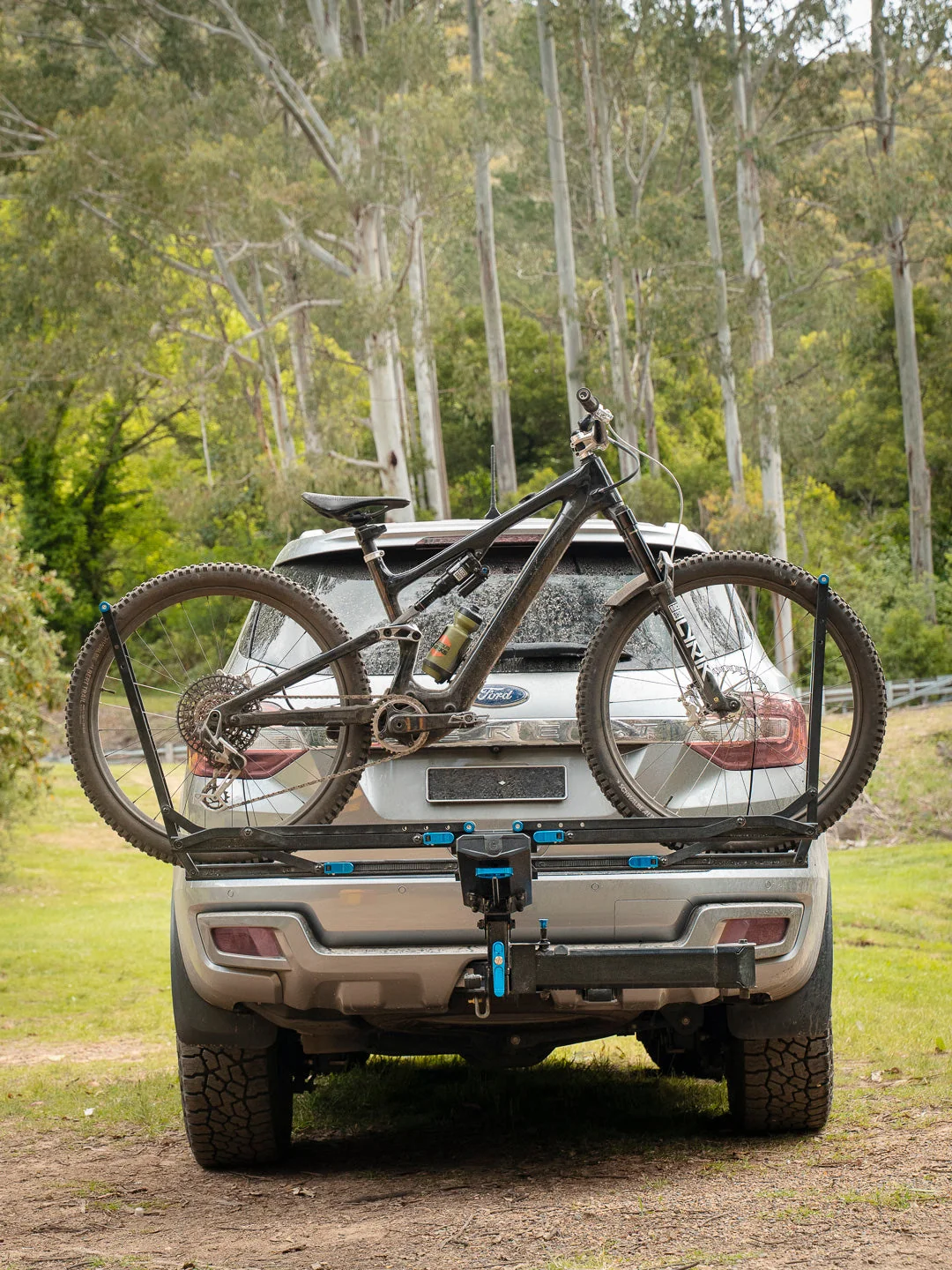 Porte vélo sur attelage After Party ROCKY MOUNTS sur Xperts4x4 Accessoires 4x4 Off-Road