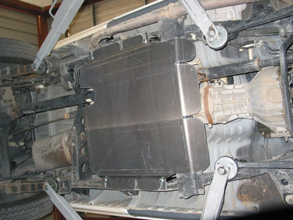 Blindage Boite Transfert et Réservoir - Alu 8mm - Toyota Land Cruiser 76/78/79 sur Xperts4x4 Accessoires 4x4 Off-Road