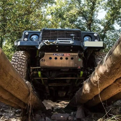 Protection Almont4wd Frontal - Land Rover Defender 90/110/130 sur Xperts4x4 Accessoires 4x4 Off-Road