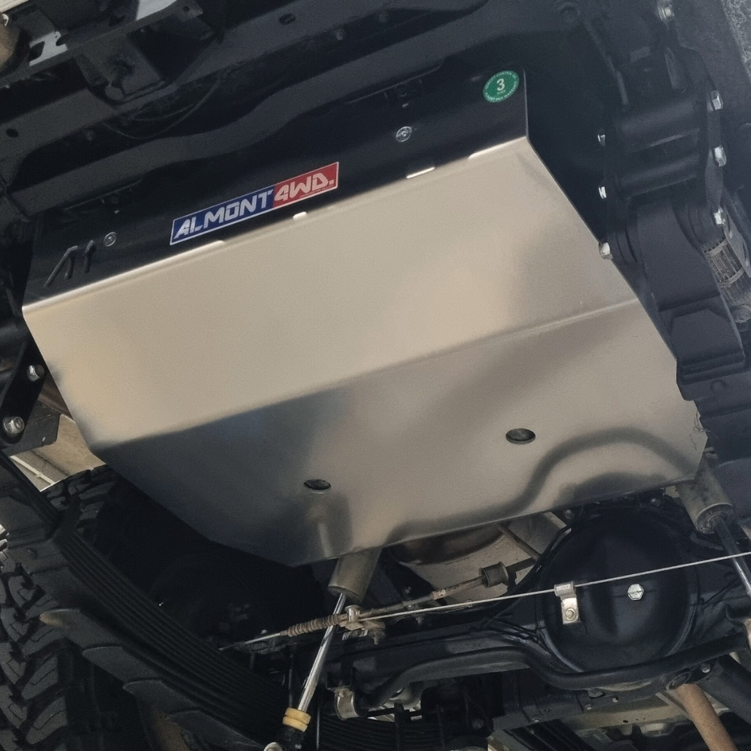 Protection Réservoir ALMONT4WD Toyota GRJ 76-78-79 | Duralumin 8 mm sur Xperts4x4 Accessoires 4x4 Off-Road