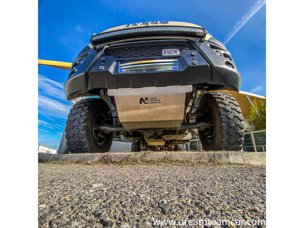 Ski de protection avant en aluminium de 8mm pour Iveco Daily 4x4 07/2014-10/2019 N4-Offroad sur Xperts4x4 Accessoires 4x4 Off-Road