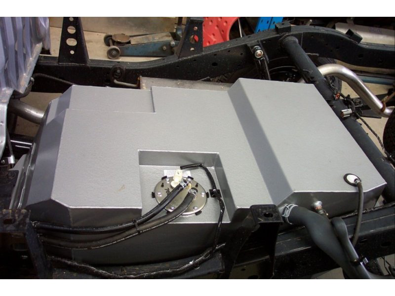 Réservoir de remplacement LRA 120L Mitsubishi L200 Essence ML sur Xperts4x4 Accessoires 4x4 Off-Road
