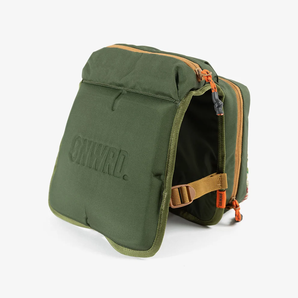 Organiseur d'Appuie-Tête ONWRD Daily Driver sur Xperts4x4 Accessoires 4x4 Off-Road