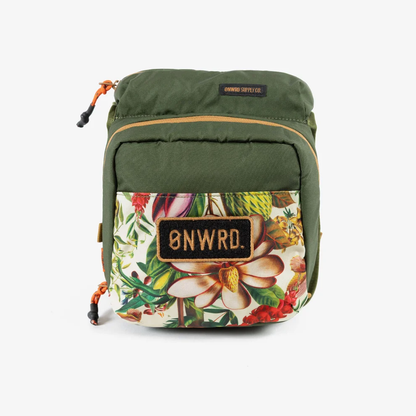 Organiseur d'Appuie-Tête ONWRD Daily Driver sur Xperts4x4 Accessoires 4x4 Off-Road