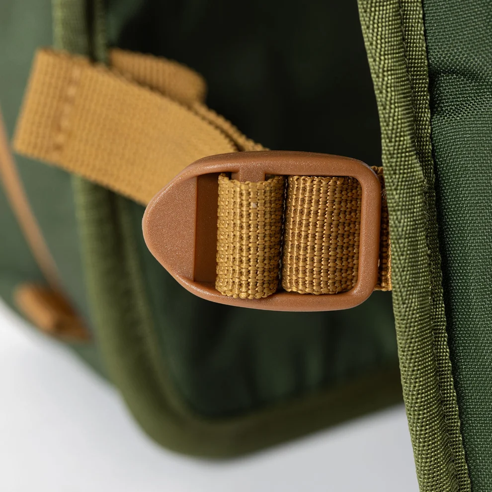 Organiseur d'Appuie-Tête ONWRD Daily Driver sur Xperts4x4 Accessoires 4x4 Off-Road