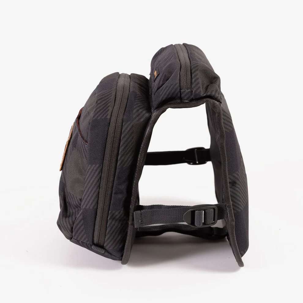 Organiseur d'Appuie-Tête ONWRD Daily Driver sur Xperts4x4 Accessoires 4x4 Off-Road