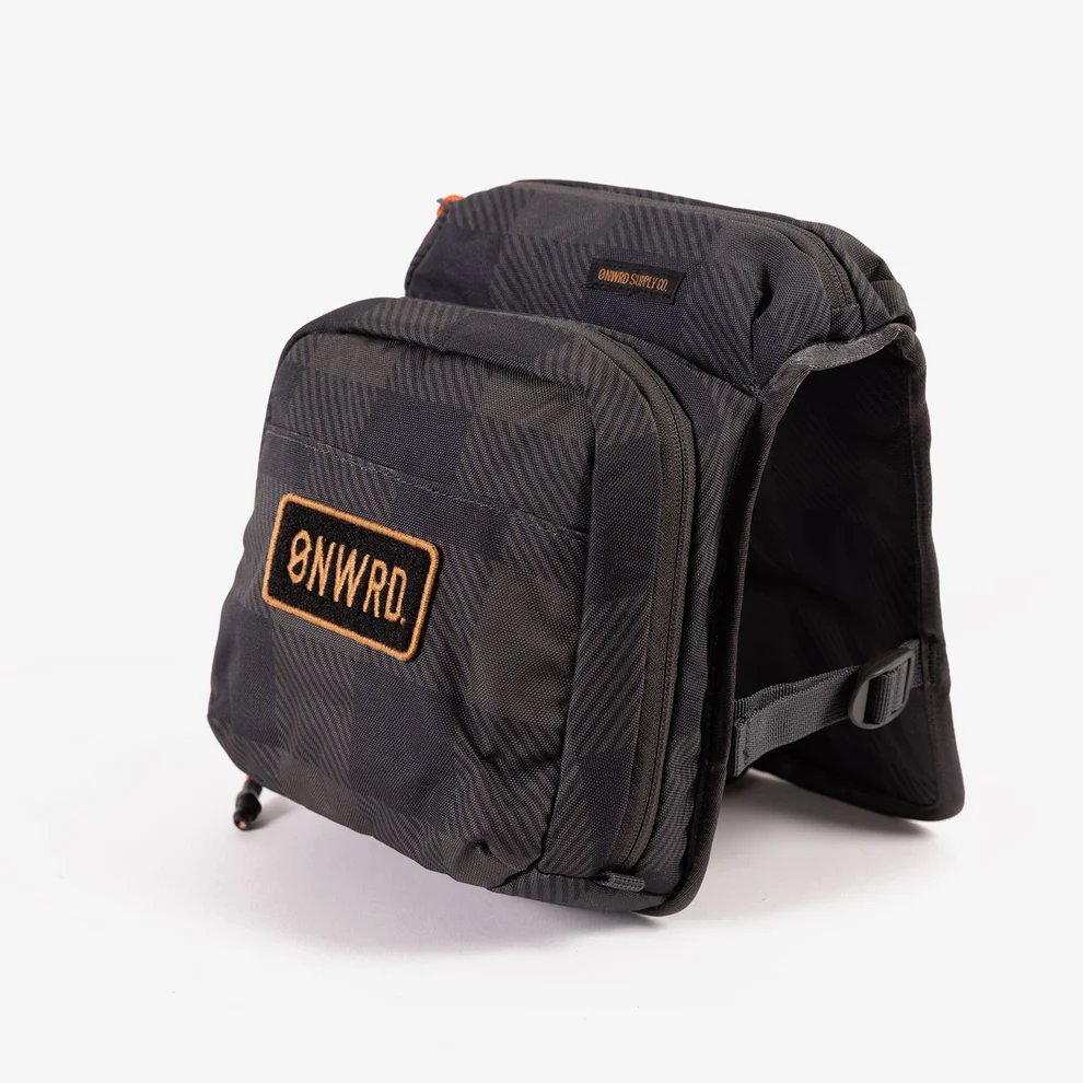 Organiseur d'Appuie-Tête ONWRD Daily Driver sur Xperts4x4 Accessoires 4x4 Off-Road