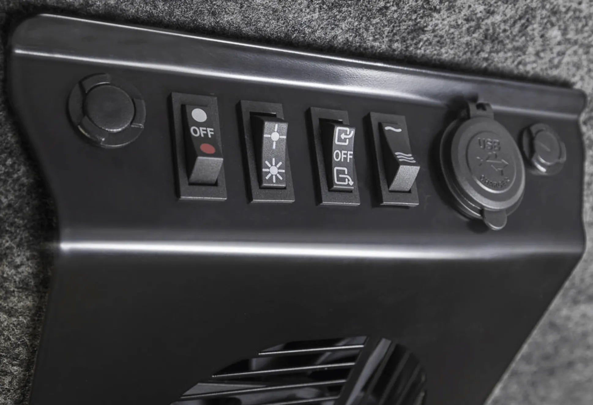 Tente de toit Altitude Electrique | ARB sur Xperts4x4 Accessoires 4x4 Off-Road