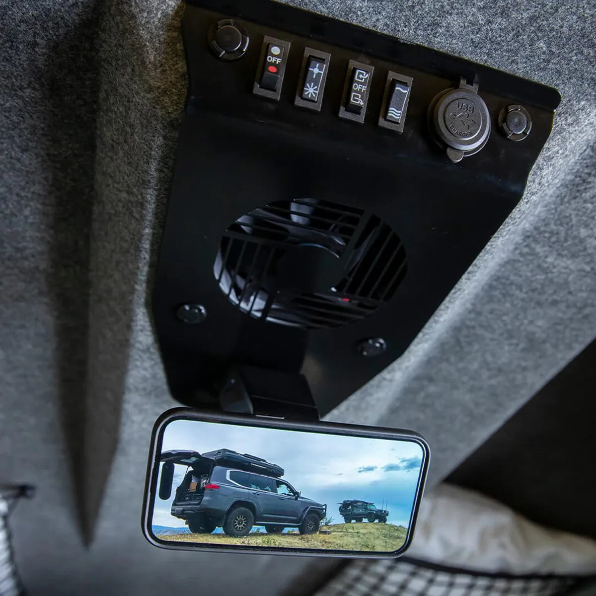 Tente de toit Altitude Electrique | ARB sur Xperts4x4 Accessoires 4x4 Off-Road