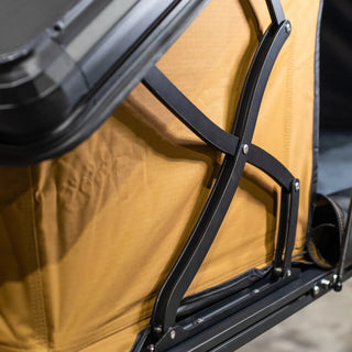 Tente de Toit Aluminium Snug Jura  Ouverture Rapide & Confort sur Xperts4x4 Accessoires 4x4 Off-Road