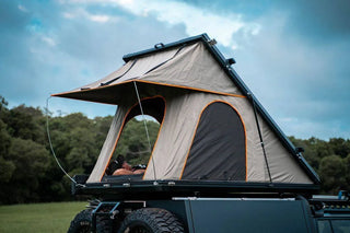 Tente de toit BOSS avec barres de toit  Campboss 4x4  2330mm x 1480mm sur Xperts4x4 Accessoires 4x4 Off-Road
