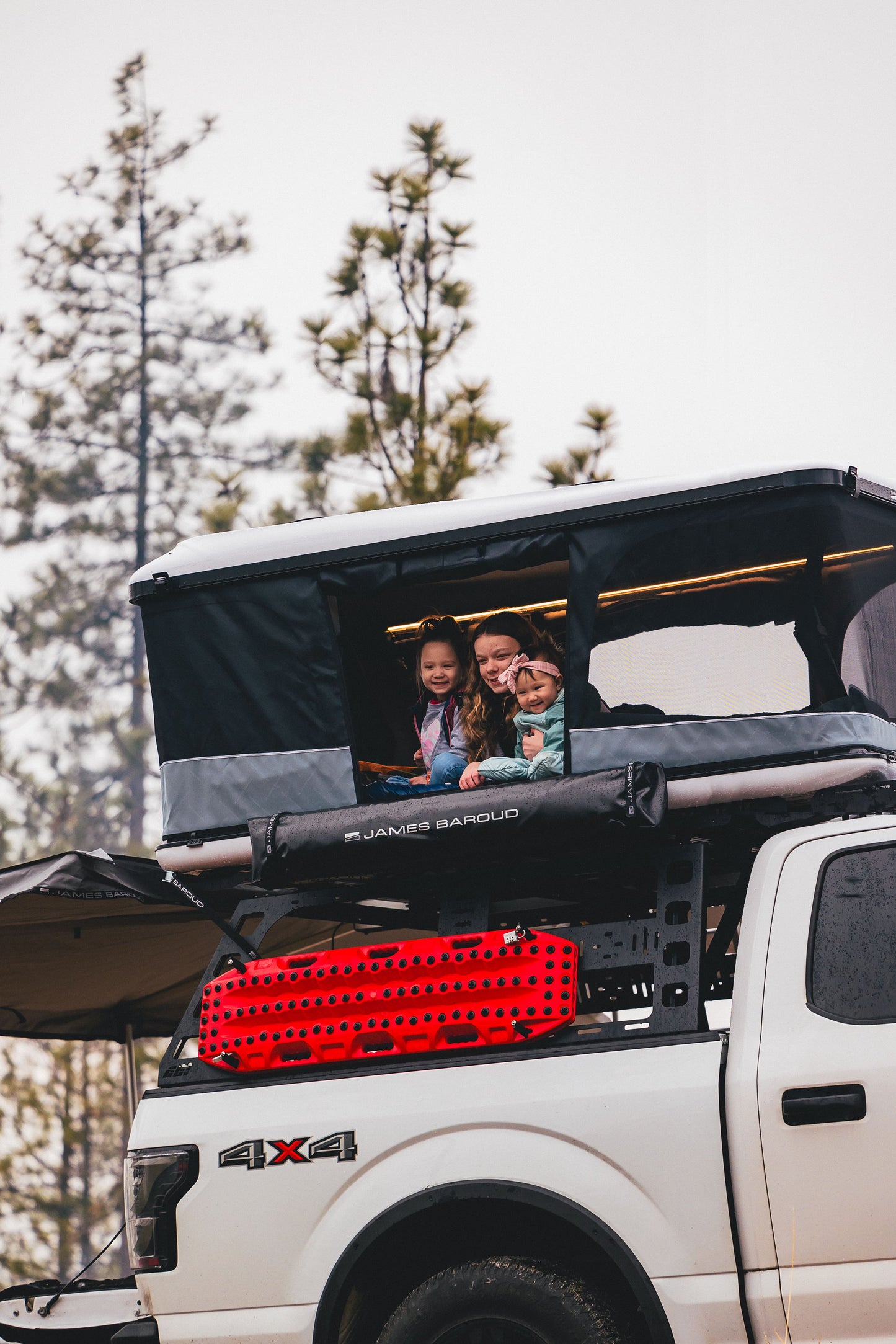 Tente de Toit James Baroud ODYSSEY L - Confort 360° & Haute Qualité sur Xperts4x4 Accessoires 4x4 Off-Road