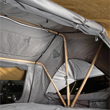 Tente de toit Souple SNUG OURAL 160 (163 x 240 x 126 cm) sur Xperts4x4 Accessoires 4x4 Off-Road