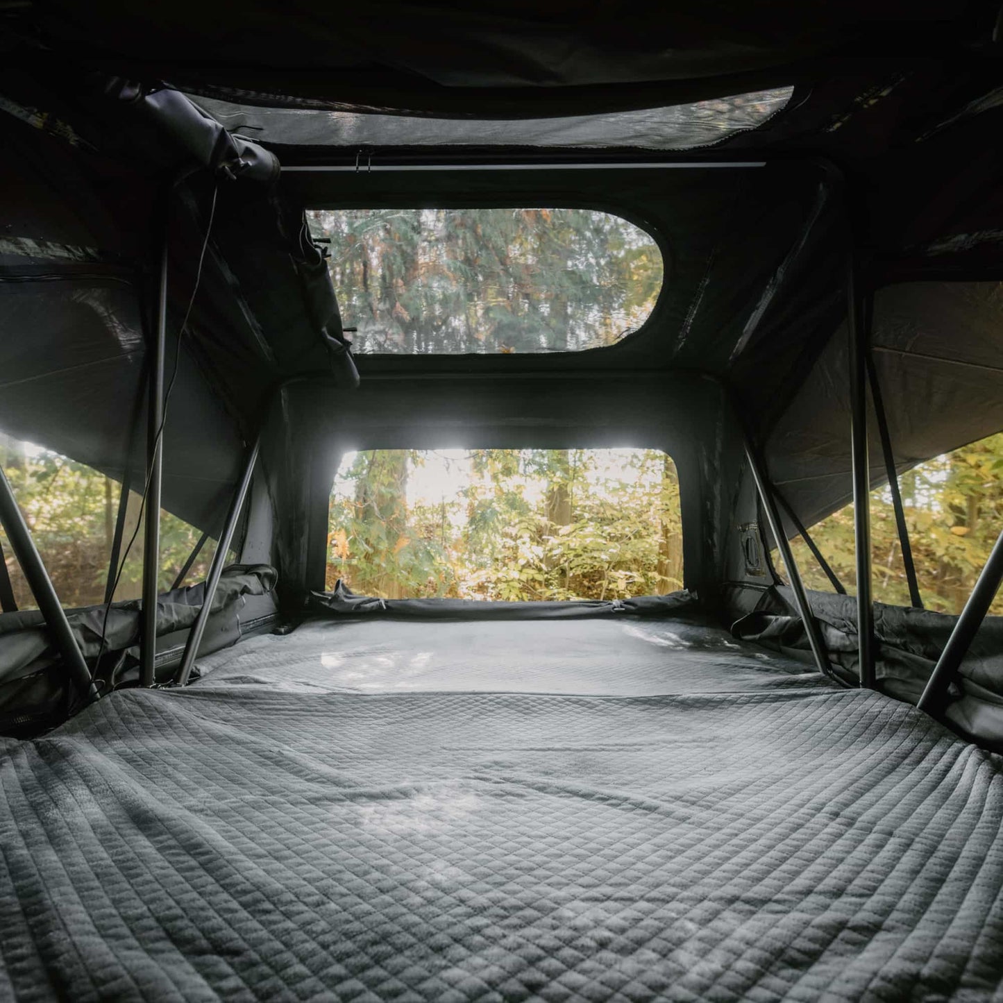 Tente de Toit Voyage M Go Overland Canada – 2/3 Places sur Xperts4x4 Accessoires 4x4 Off-Road