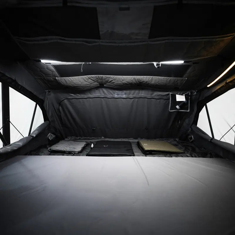 Tente de Toit WildLand | Summit Explorer Max | 4 Places sur Xperts4x4 Accessoires 4x4 Off-Road